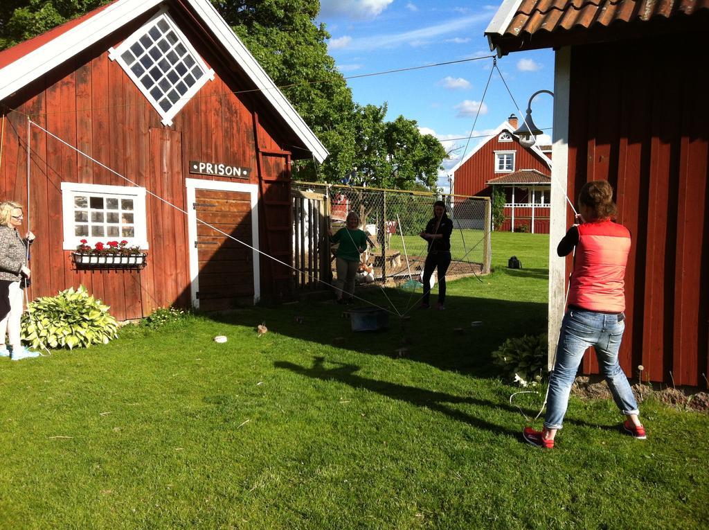Aeventyrsgardens Vandrarhem, Kinnekulle Källby Exteriér fotografie