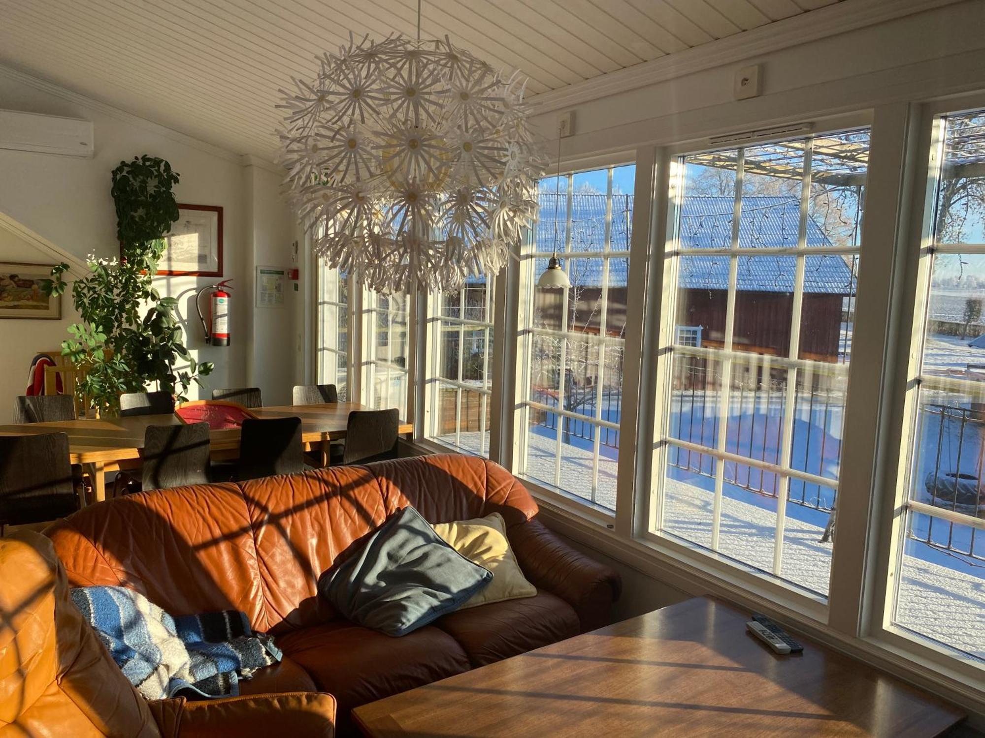 Aeventyrsgardens Vandrarhem, Kinnekulle Källby Exteriér fotografie