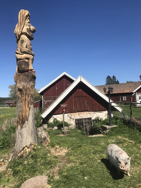 Aeventyrsgardens Vandrarhem, Kinnekulle Källby Exteriér fotografie