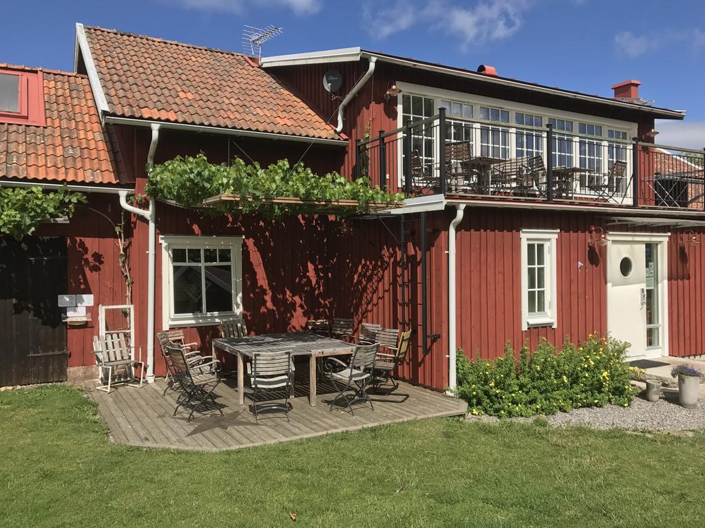 Aeventyrsgardens Vandrarhem, Kinnekulle Källby Exteriér fotografie